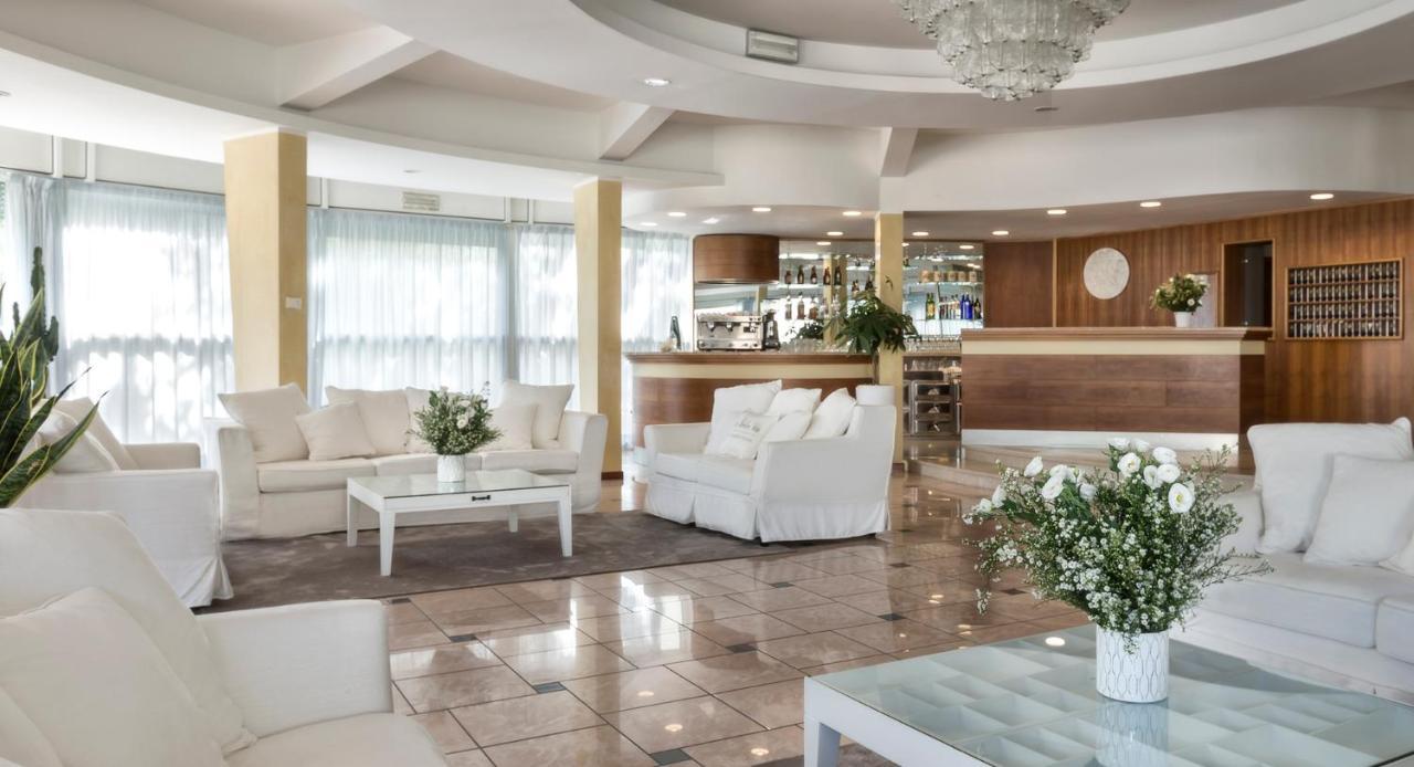 Hotel Meeting Riccione Esterno foto
